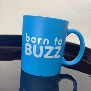 🎉HP🎉NWOT Born to Buzz by Milk